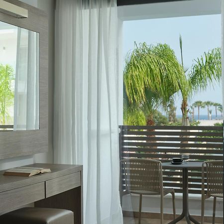 Atlantica Sancta Napa Hotel Agia Napa Buitenkant foto